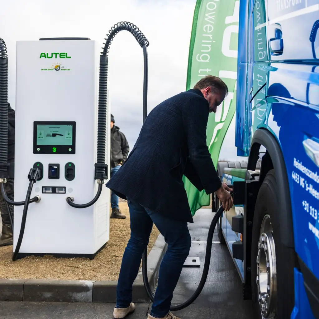 What are the key benefits of fast EV charging stations (5).webp